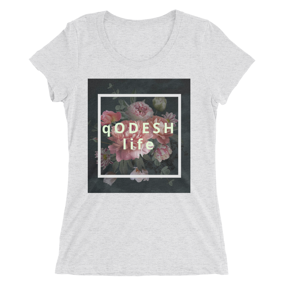 Blossom t-shirt